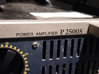 Système de sonorisation comprenant 4 enceintes JBL, un ampli… (photo 5)