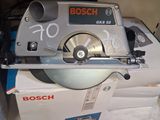 a machine that is sitting on top of a box