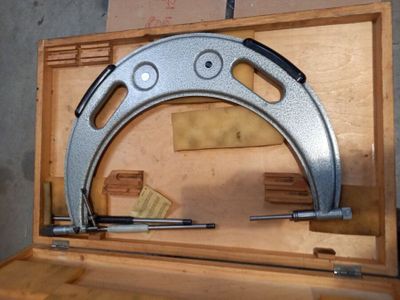 4 micromètres dont 500-700 mm.