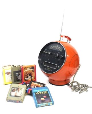 Weltron, modèle 2001- radio-cassette "Spaceball" en plastiqu…