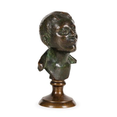 SCULPTEUR DU XIX-XX SIÈCLE Buste d'enfant