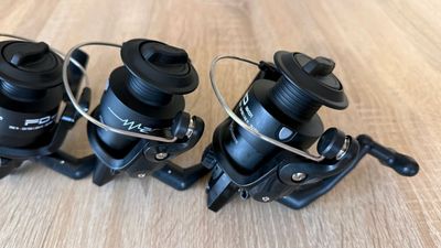 Lot de 5 moulinets de pêche de marque zack NEUF-TVA-RÉCUPÉRABLE - TVA 