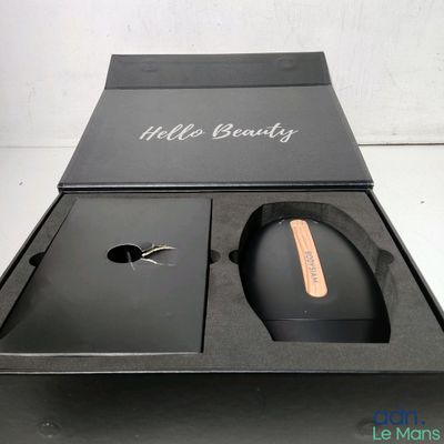 a black box with a mouse inside of it