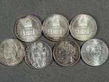 six quarters of the united states are arranged in a row