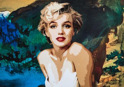 tableau représentant une femme en robe blanche assise devant une cascade