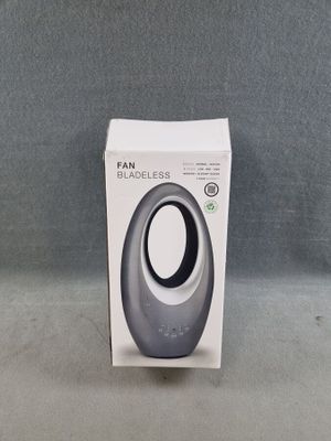 une boîte contenant un haut-parleur noir et blanc