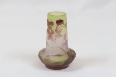 Établissement GALLE (1904-1936), petit vase en verre mulitco…