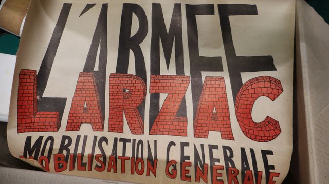 Lot d’affiches sur le cinéma (Men & Black), Concert (Serge Lama, ...
