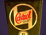 une boîte de Castrol exposée dans un musée