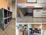 un collage de photos représentant une cuisine avec des réfrigérateurs et des placards