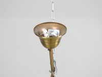 Lustre en laiton doré à huit bras de lumière, le fût balustr… (photo 5)