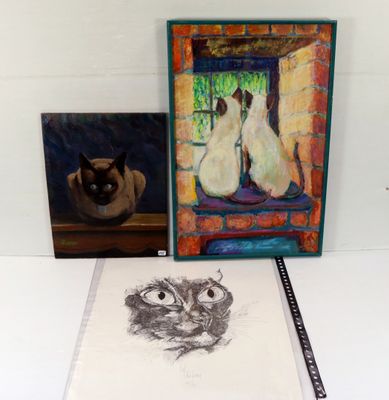 tableau représentant deux chats assis sur un rebord de fenêtre, à côté d'une photo de chat