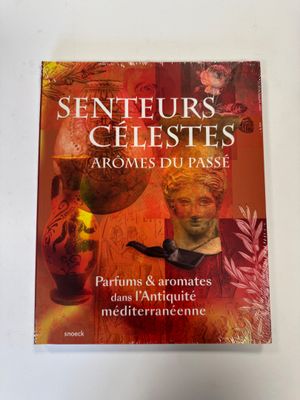 la couverture du livre *Senteurs célestes*, sur laquelle figurent l'image d'un vase et d'un vase