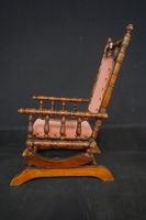 fauteuil à bascule victorien ancien pour enfant (photo 2)