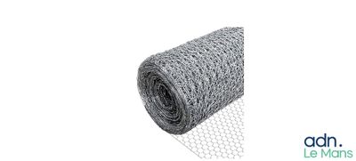 a roll of wire mesh on a white background with the words adn le mans