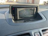 un tableau de bord de voiture équipé d'un GPS