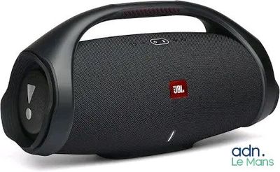 l'enceinte Bluetooth portable JBL Boom avec microphone intégré