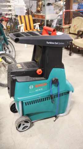 BOSCH AXT25 TC turbin cut système, broyeur de végétaux ( non test...