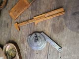 a lot of tools that are laying on the floor