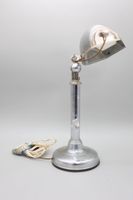 PIROUETT Lampes de bureau en métal chromé à fût à pans coupé… (photo 6)