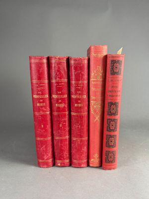 LIVRES. Ensemble de livres dont les merveilles du monde, not…