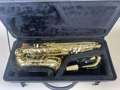 Arlay. Saxophone d'étude. Neuf, dans sa valise de transport. - Photo 1