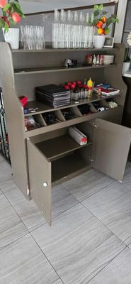 Situe AU 1er Etage, Par Escalier Sans Ascenseur :