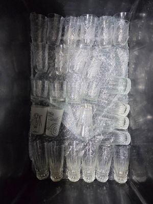 VERRERIE, ensemble de verres à orangeade et à whisky, etc.