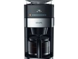 une cafetière à café noir avec un moulin intégré