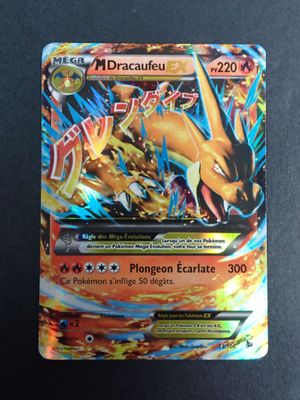 gros plan d'une carte pokemon sur une table