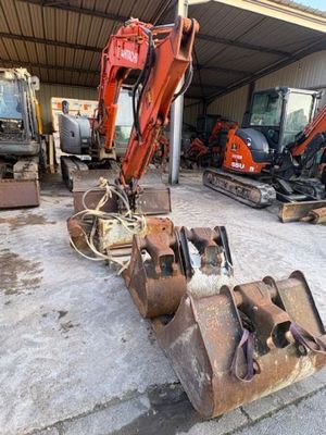 Pelle HITACHI ZAXIS 85 USB sur chenille équipée 4 godets, plus BRH - 8