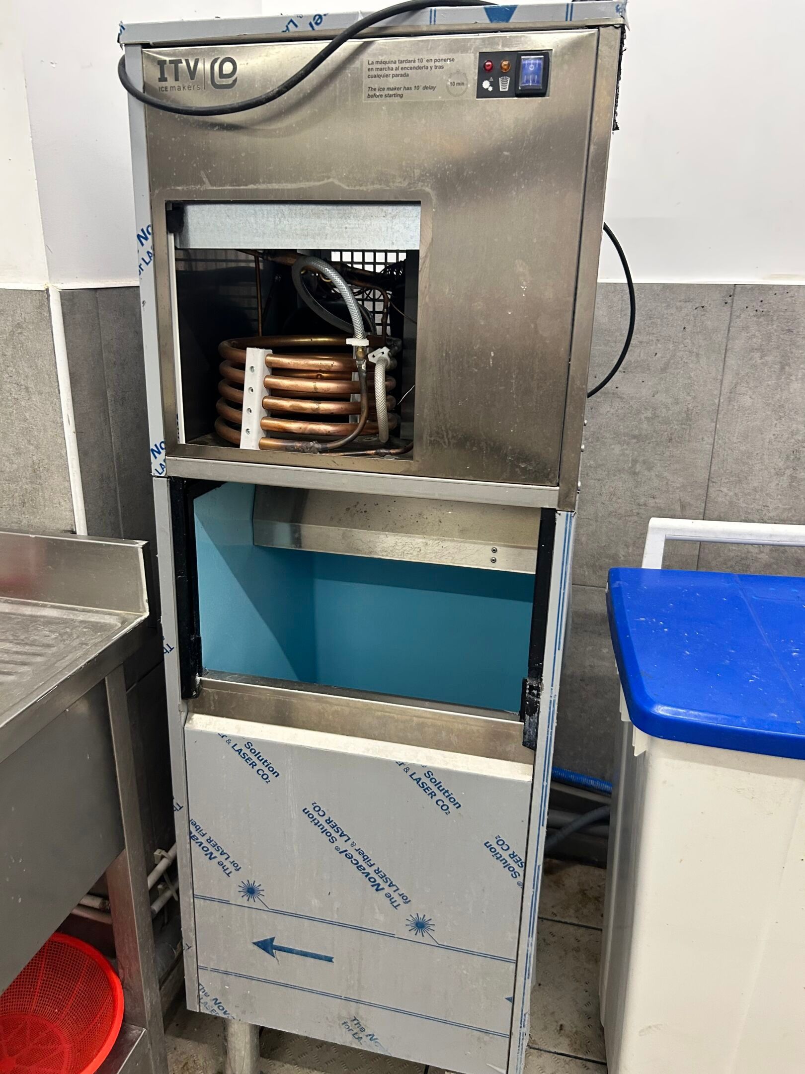 Grande machine à glaçons ITV Ice Makers modèle ICE QUEEN IQ …