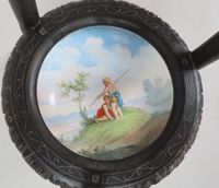 Guéridon tripode à tablette d'entre-jambe, en bois mouluré, … (photo 3)