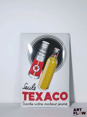 Plaque émaillée bombée Texaco Dimensions : 45 x 30 cm