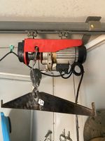 Un palan électrique sur rail (photo 2)