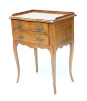 Table de salon de forme mouvementée en bois naturel ouvrant … (photo 2)