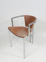 Série de quatre fauteuils à dossier courbé, à structure tubu… (photo 3)