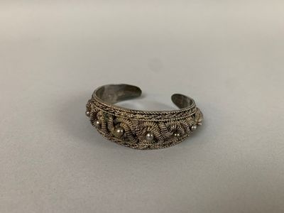 [BIJOUX ETHNIQUES] - BRACELET 'torque' en argent étranger à …