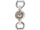 l'image d'une montre-bracelet de femme entourée d'une chaîne