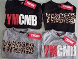 trois t-shirts sur lesquels sont imprimés les mots « ycmmb » et « ycmmb »