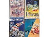 Quatre affiches de course vintage représentant différentes courses sont exposées sur un fond blanc.