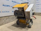 an image of a machine that is sitting on the ground