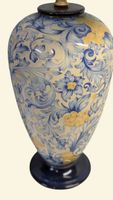 Pied de lampe en faïence à décor couvrant de rinceaux feuill… (photo 2)