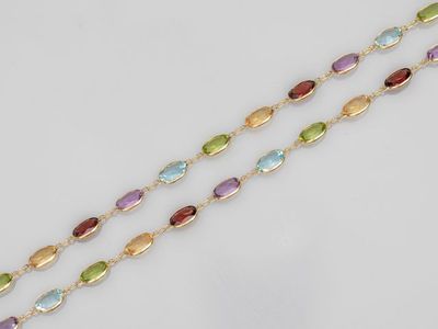 Sautoir en or jaune 750°/°° (18K), serti pierres fines multi…