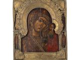une icône ancienne en bois représentant la Vierge à l'Enfant Jésus