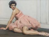 tableau représentant une femme en robe rose assise par terre