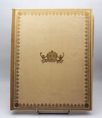 un vieux livre avec l'image d'un lion dessus