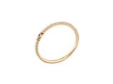 une bague en or sertie de petits diamants