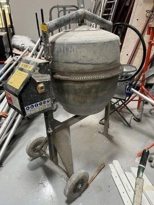 a machine that is sitting in the middle of a room