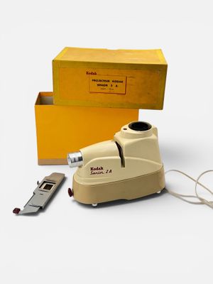 Projecteur de diapositives KODAK Senior N°2, corps moulé en …
